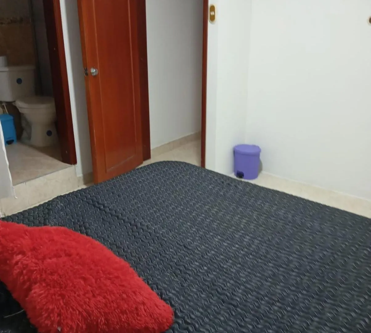 Hospedaje Bogota Cerca Al Aeropuerto 0*,  Colombia